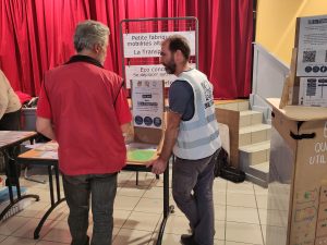 Des échanges avec les visiteurs