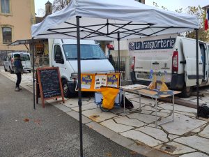 Et voici notre stand sur le marché d'Amplepuis le 18 Novembre
